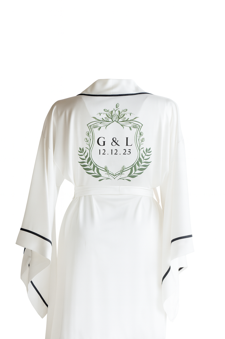 BEYAZ YARASA KOL SİYAH BİYELİ KİMONO