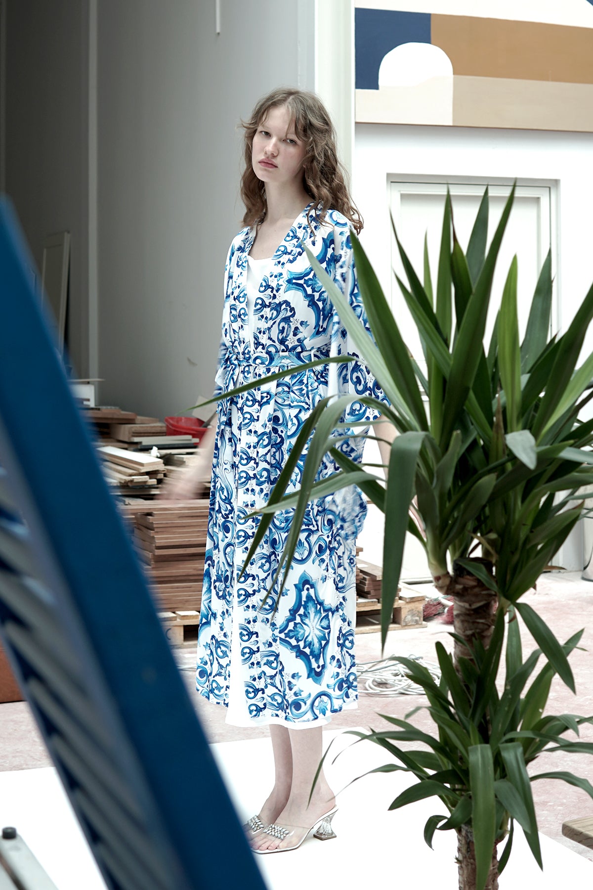 MAVİ ETNİK DESENLİ YARASA KOL KİMONO