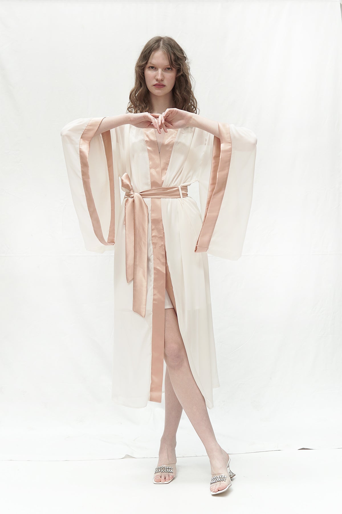 SQUARE KIMONO WITH SCREEN CHALLENGE CHIEF