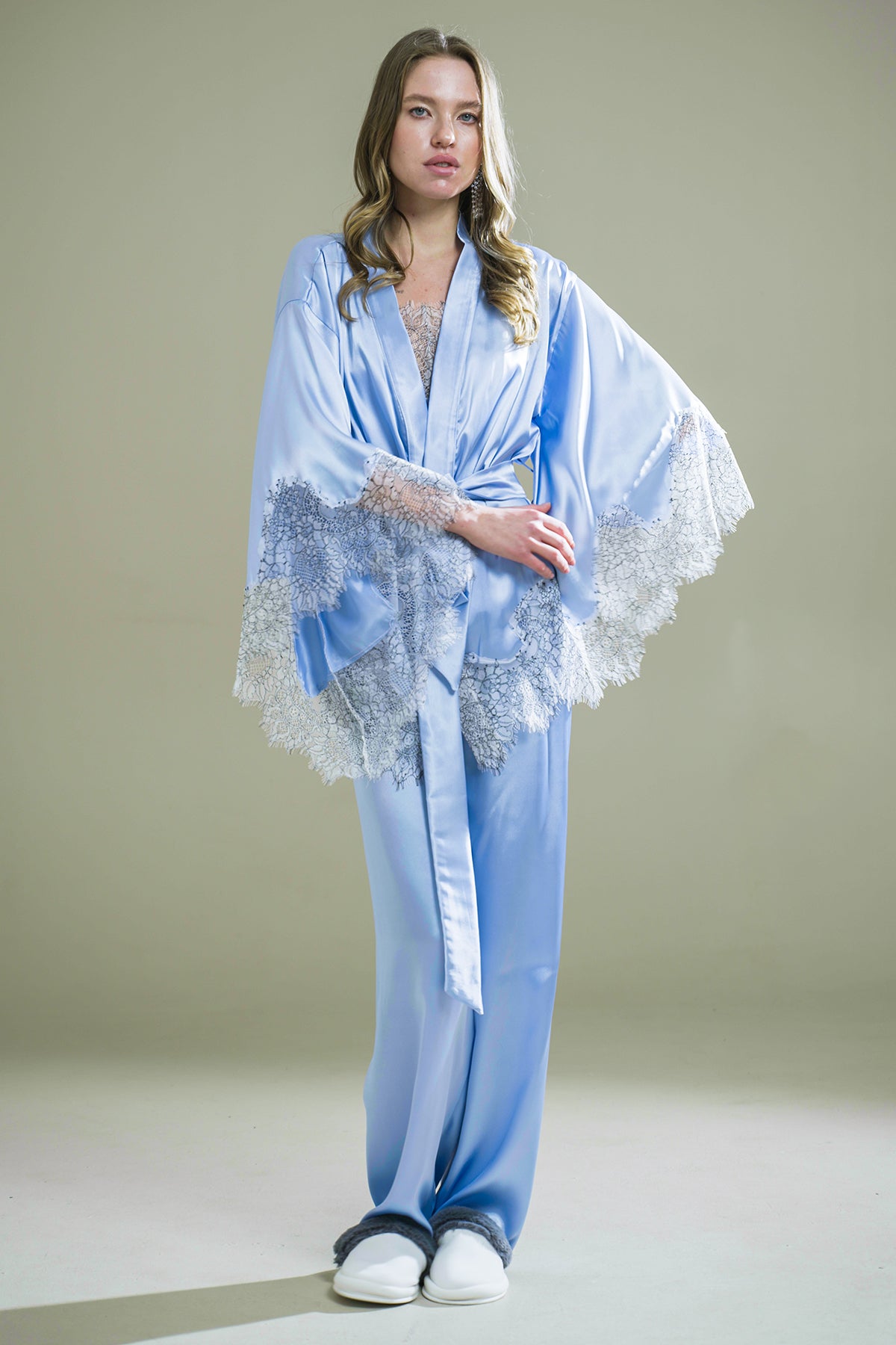 MAVİ SATEN FRANSIZ DANTELLİ 3'lü SET