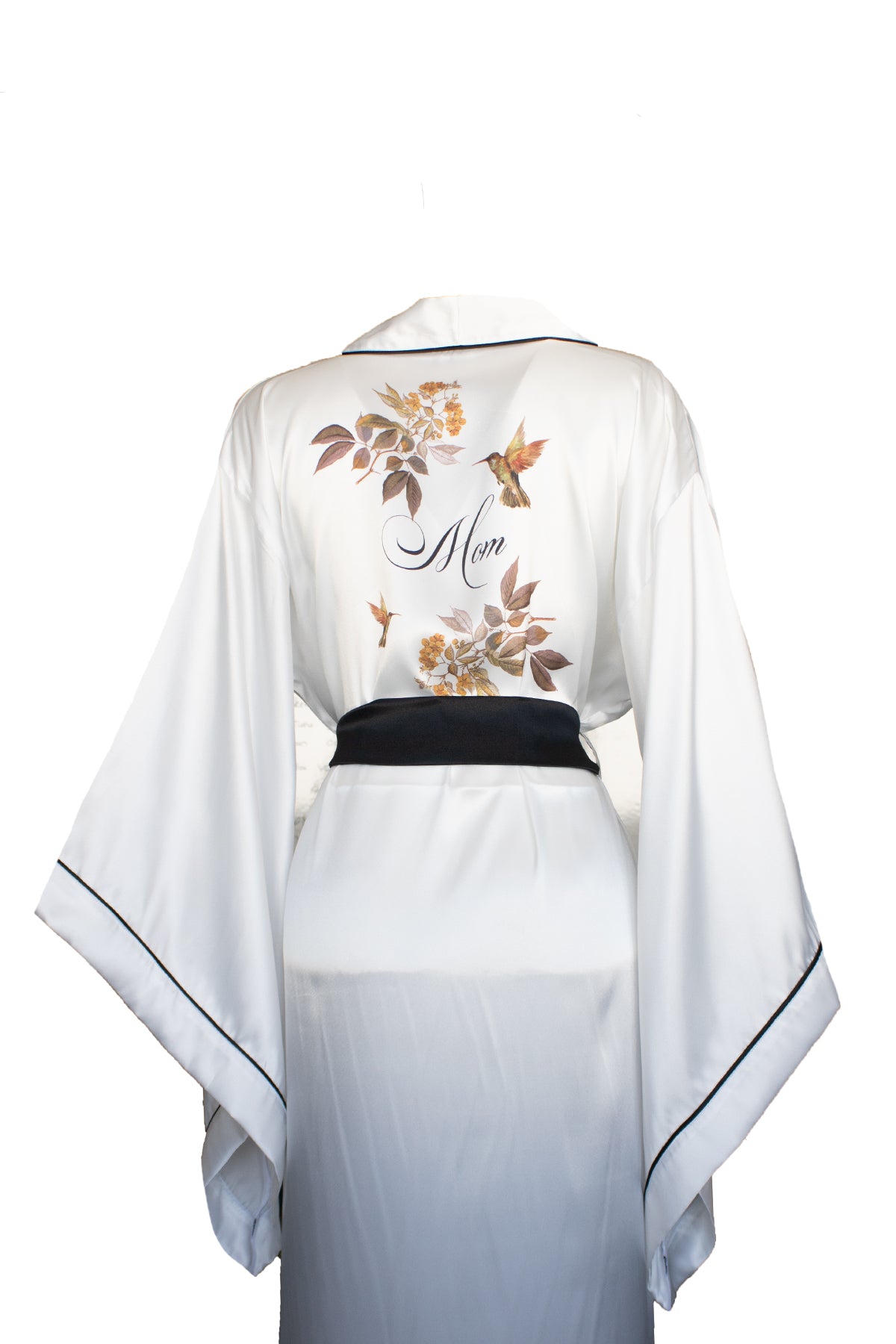 BEYAZ YARASA KOL SİYAH BİYELİ KİMONO