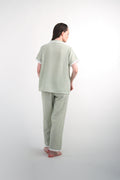 SU YEŞİLİ KETEN FİSTOLU GÖMLEKLİ PİJAMA TAKIMI