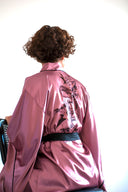 GÜL KURUSU YARASA KOL SİYAH BİYELİ KİMONO