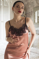 SOMON SATEN SİYAH DANTELLİ GECELİK