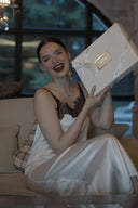 EKRU SATEN SİYAH DANTELLİ GECELİK