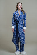 LACİVERT KADİFE PELUŞ DETAYLI ŞAL YAKA KİMONO-PANTOLON TAKIM