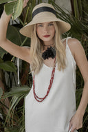 SIRT DEKOLTELİ BEYAZ KETEN ELBİSE