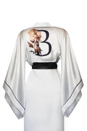 BEYAZ YARASA KOL SİYAH BİYELİ KİMONO GÜL DESENLİ