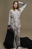 GRİ KADİFE PELUŞ DETAYLI KİMONO-PANTOLON TAKIM