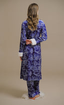 LACİVERT KADİFE PELUŞ DETAYLI ŞAL YAKA KİMONO-PANTOLON TAKIM