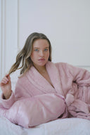 PEMBE RENK ŞAL YAKA PELUŞ SABAHLIK