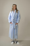 MAVİ RENK ŞAL YAKA PELUŞ SABAHLIK