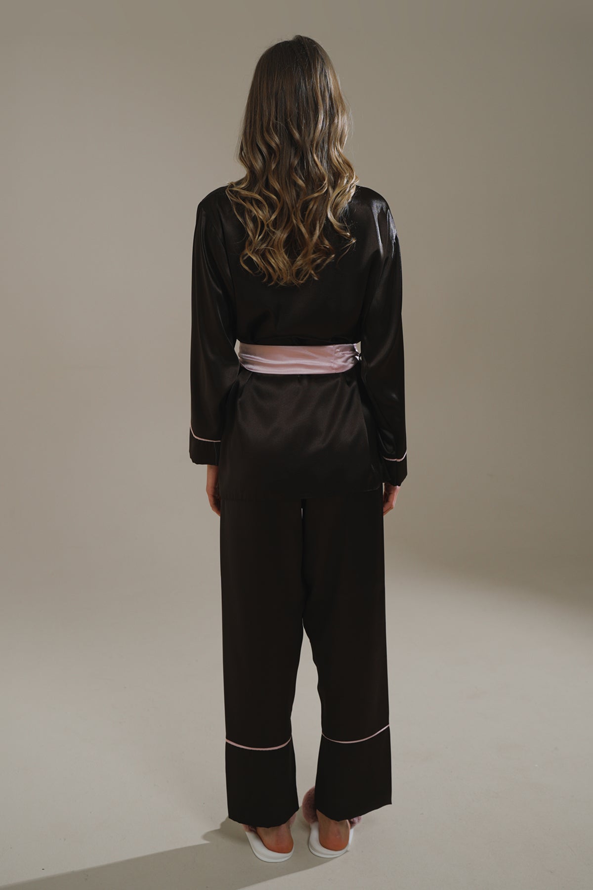 ACI KAHVE-PUDRA MIKS SATEN ŞAL YAKA KİMONO-PANTOLON TAKIM