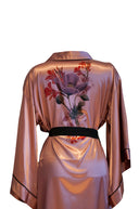 GÜL KURUSU YARASA KOL SİYAH BİYELİ KİMONO