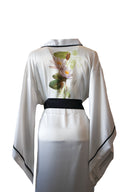 BEYAZ YARASA KOL SİYAH BİYELİ KİMONO