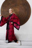 KIRMIZI LEOPAR DESENLİ YARASA KOL KİMONO